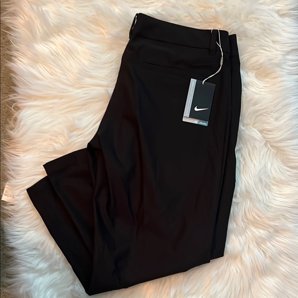 Nike Classic Black Golf Capri Pants size 12